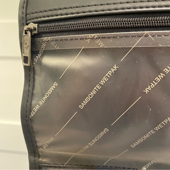 Hanging Folder Travel Kit by Samsonite - Picture 4 of 13